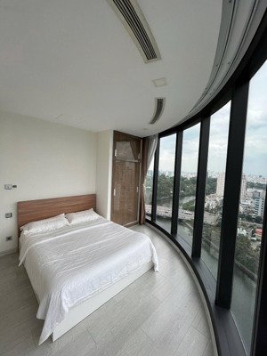 cho thuê căn hộ vinhomes golden river 101m 2pn 2wc giá 30tr/tháng