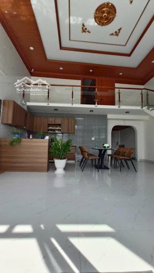 chủ cần bán căn nhà mới hoàn thiện xong đinh hoa mặt tiền nhựa 12m số 81 thông 82 và mptv 3ty990