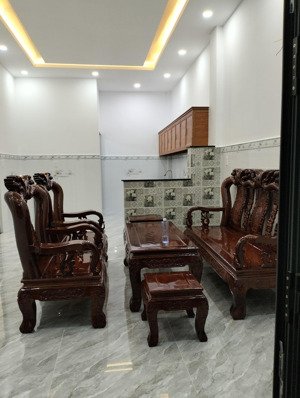 nhà riêng ngang 7,5x11, có thể tách 2_căn, gần trường nguyễn hữu cầu, hà huy tập.