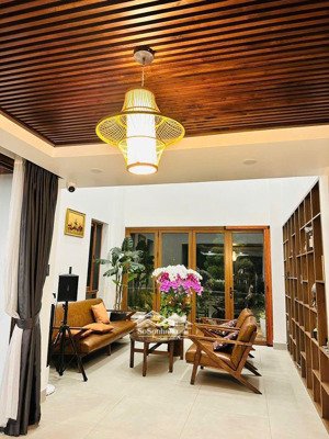 bán villa đường 8a 256m 3 tầng - 22.8 tỷ - biệt thự căn góc
