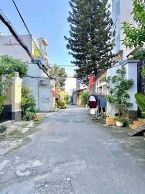 siêu phẩm - xe hơi ngủ trong nhà - trần quang diệu - quận 3 (4,8m x 15,1m). giá 3tỷ85 cho thuê 23tr