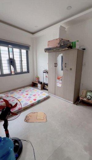 phòng cửa sổ full nội thất nơ trang long gần chợ nguyễn xí