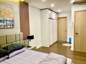 bán biệt thự 5 tầng, đất 310m2, có hồ bơi, thang máy, gara ô tô, ngay trung tâm bình thạnh. 49.5tỷ