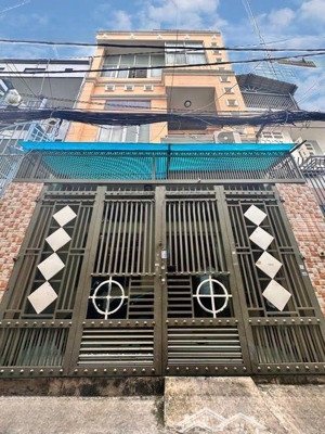 nhà đẹp cmt8, q.10, ngang 5 x 12, sổ vuông, chỉ 9 tỷ x