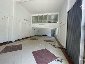 cho thuê nhà 2 mặt tiền : phan đăng lưu - hải châu - phù hợp mở công ty , trung tâm giáo dục , spa