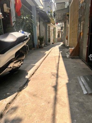 33m2 phú thọ hòa, 2 tầng 2pn hẻm 3m, hơn 3 tỷ