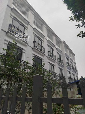 cần bán gấp căn nhà mới ngay an thắng - biên giang -hà đông.30m2x4 tầng, giá đầu tư rẻ nhất khu vực