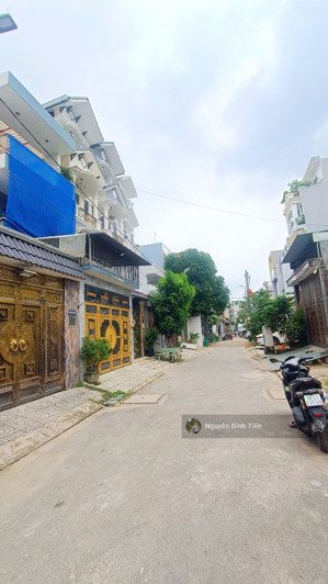 đất phân lô vuông 2 mặt tiền xe tải gần gigamall hiệp bình chánh thủ đức.