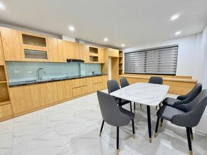 bán nhà mới xây phố tôn thất tùng trung tâm đống đa