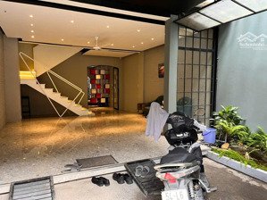 cần bán nhà đẹp, khu đô thị nam cần thơ, tặng nội thất cao cấp 1 trệt 3 lầu