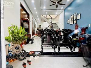 Tân Bình, nhà đẹp ở ngay, 3 Tầng, 59m2, hẻm xe hơi giáp Bàu Cát_Trương Công Định, 8.x Tỷ