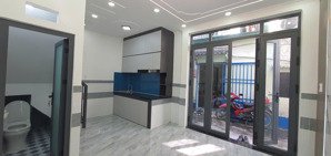 bán nhà thới an, q12, ngang 5,5 m2, 2 tầng, nhà mới ở ngay, nhỉnh 2tỷ.