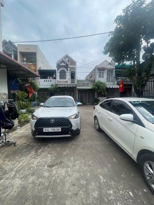 cần bán lô đất sổ hồng riêng biconsi tân đông hiệp tp hcm
dt 66 m full thổ cư đường 8m