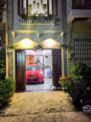 khu vip! hẻm nhựa 8m ô tô đậu trong nhà huỳnh văn bánh, pn - dt: 3,2x10m=32m2, l3tst - chỉ 9.8 tỷ