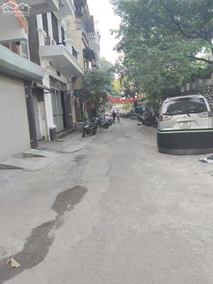 BÁN GẤP NHÀ PHÓ ĐỨC CHÍNH TT BA ĐÌNH GIÁP RANH HOÀN KIẾM 70M X 4 TẦNG MT 6M 17,9 TỶ