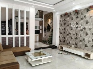 bán nhà 4 tầng mặt tiền trần nhân tông sơn trà, đà nẵng cánh biển 1-2 km