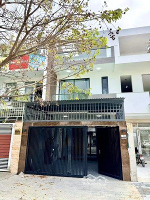 cho thuê nhà gói 7-mỹ gia đối diện shophouse the capella đường chính thích hợp kd.