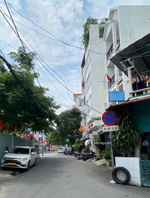 căn duy nhất hẻm xe hơi đường hoa sữa, phú nhuận - dt: nở hậu 5,5x16m - 3 tầng - chỉ 9,9 tỷ tl