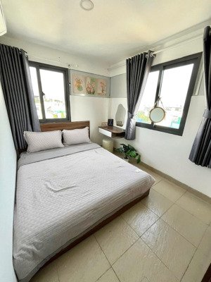 căn hộ 2pn tách bếp view máy bay ở ngay quang trung gần ngã năm chuồng chó