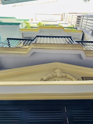 bán nhà phố bạch đằng q.hbt-nhà đẹp phân lô- 2 mặt thoáng-20m ra phố- 53m2-3 tầng- mt 4.8m-14.6 tỷ