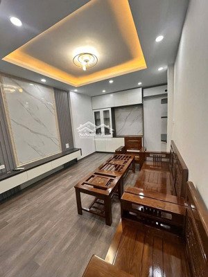 bán nhà quang trung hà đông 5 tầng 30m mặt tiền 3,5m giá nhỉnh 7 tỷ vài bước ra mặt phố