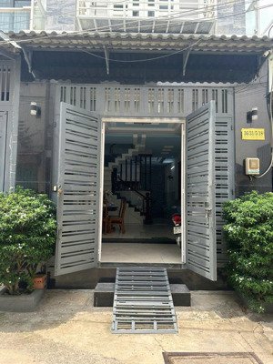 ngay cầu ông dầu nhà 60m2 2 lầu 4pn 4wc đường thông ở kd online+vp