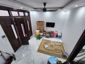 nhà đẹp mới kính koong-thang máy-sát phố-3 bước ra ô tô-mặt tiền rộng-an cư đỉnh -hbt