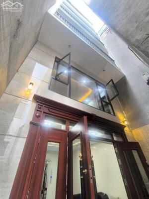 Bán nhà Nguyễn Văn Cừ,Long Biên 6 tầng,66m,mt5m oto đỗ cổng nhỉnh 11 tỷ