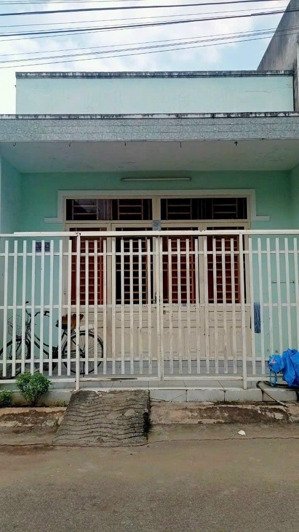 bán nhà riêng tại long phước nhà hướng đông nam mát mẻ, đất có lộc.