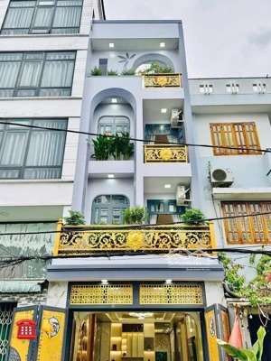 nhà phố 3 tầng quận 1 đường ôtô lương hữu khánh, gần thpt bùi thị xuân, 4tỷ185/76m2,thu nhập 28tr