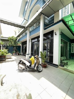 chủ cần bán gấp giảm sốc 1 tỷ giá mới chỉ 19.9 tỷ biệt thự đôi đẳng cấp khu dân cư đại hải