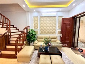 chính chủ bán nhà phố pháo đài láng - gần nguyễn chí thanh - mặt ngõ thông - lô góc - dân trí cao