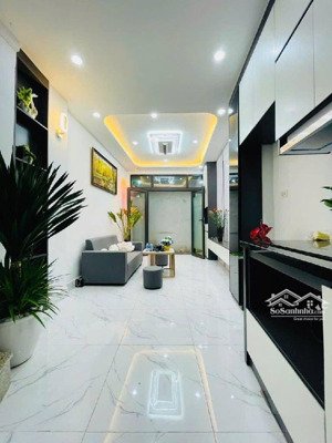 tam trinh 25m, 3 ngủ full nội thất 1phút ra phố,3 bước ra ô tô, tiện ích khu vực bạt ngàn