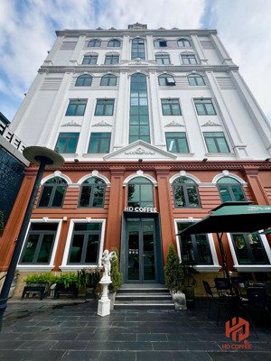 cho thuê văn phòng hạng a chỉ 5 triệu/tháng 30m2. lh: 