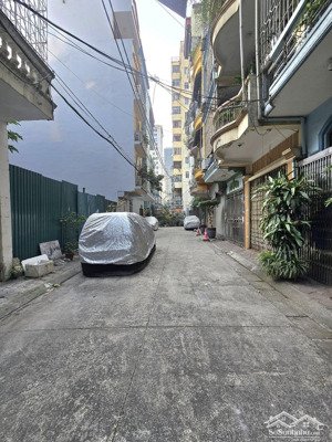 bán đất 136m2 trung tâm hai bà trưng, mặt ngõ vỉa hè ô tô dừng đỗ