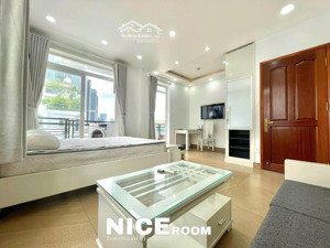 hệ thống căn hộ luxury, ban công view đẹp thoáng mát, đầy đủ tiện ích ngay khu cầu thị nghè