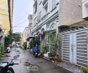 bán gấp p.5 gò vấp - hxh - dt 4*19* 4 tầng. giá 9,4 tỷ tl