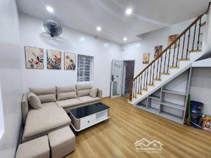 bán căn hộ hoàng ngân dt 90m tầng3 3 ngủ. giá 4.7 tỷ