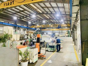 cho thuê nhà máy độc lập tại kcn nam thăng long- hà nội, diện tích kho xưởng 2000m