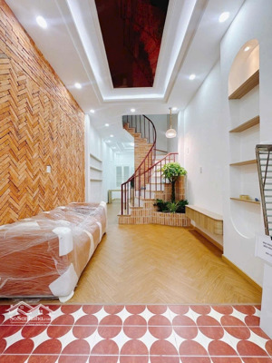 243 hoàng diệu, ngang 5,45m, gần 60m2 giá nhỉnh 5 tỷ, 3pn, khu dân cư hiện hữu