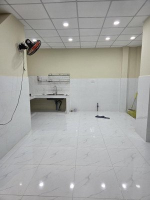 cho thuê nhà mặt phố 70m2, giá siêu hời 8 triệu tại thạnh lộc 37, an phú đông, q12, hcm