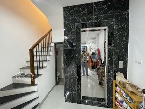 cần bán nhà mới phố kim ngưu, 5 tầng thang máy 450kg, oto ngay cửa, thoáng sáng chỉ hơn 13tỷ