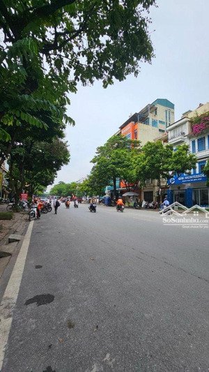 phân lô - gara ô tô - kinh doanh đỉnh - 70m - mặt tiền lớn - giá cực sốc