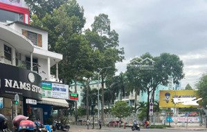 shophouse nguyễn trãi p8, q5, sầm uất, sát ngả tư, giá chỉ bằng 1/3 căn nhà có lầu