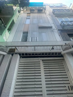 chỉ 15 triệu cho thuê nhà mới đẹp 5 tầng 177/5 bùi hữu nghĩa q5