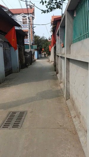 chính chủ bán đất tiên dương 54m², vuông vắn, cách đường ô tô 15m, giá 90tr/m2 (có thương lượng)