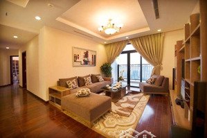 giảm giá bán gấp căn góc hướng đông nam 108m2 đủ nội thất ở chung cư quân đội thạch bàn. 5.7 tỷ