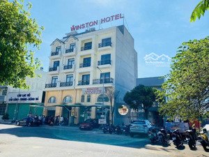 ngộp bank 8tỷ tòa nhà 5 tầng kiên cố mặt tiền ngay phạm văn đồng ngang 8m siêu đẹp sẵn dt 3tỷ/năm