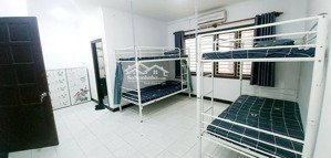 cho thuê ktx ngay đh gtvt, đh hutech. giá 1,6tr/giường