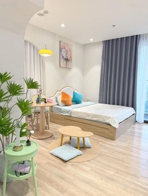 bán nhanh căn studio landmark full nội thất đẹp